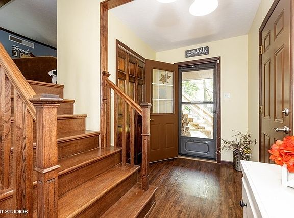 2nd image of 216 Waubansee Dr