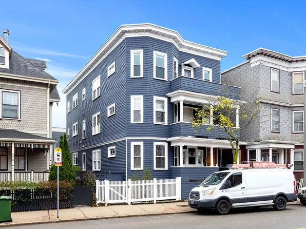 166 Boston St #2, Dorchester, MA 02125