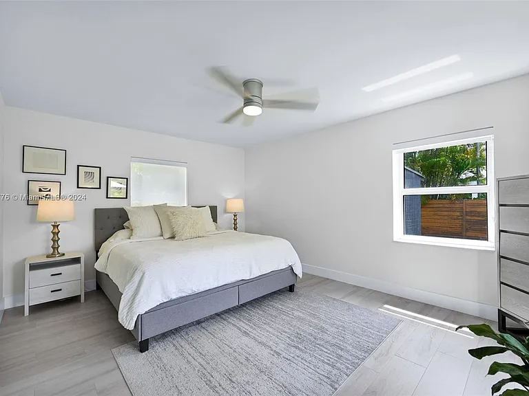7531 Miami View Dr — Photo 21