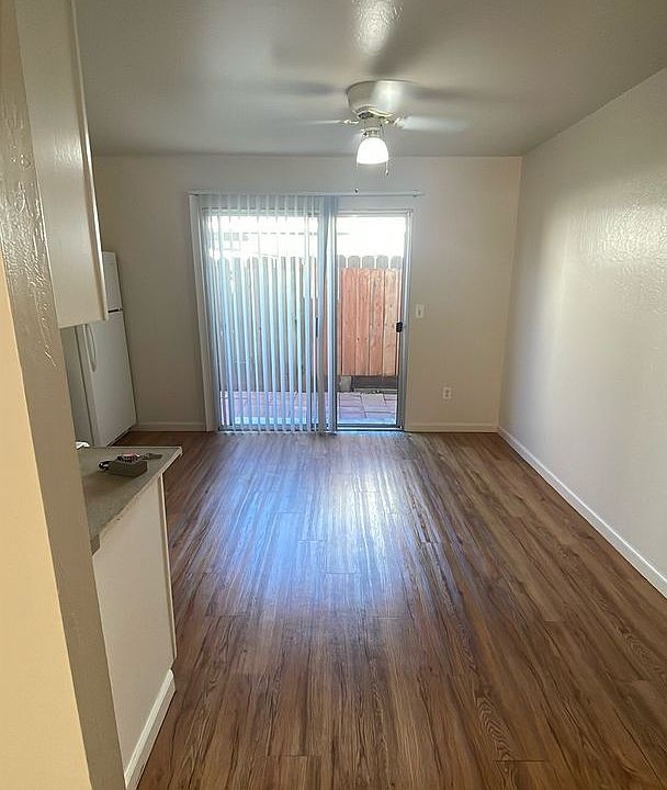 1st image of 780 Busby Ct APT B