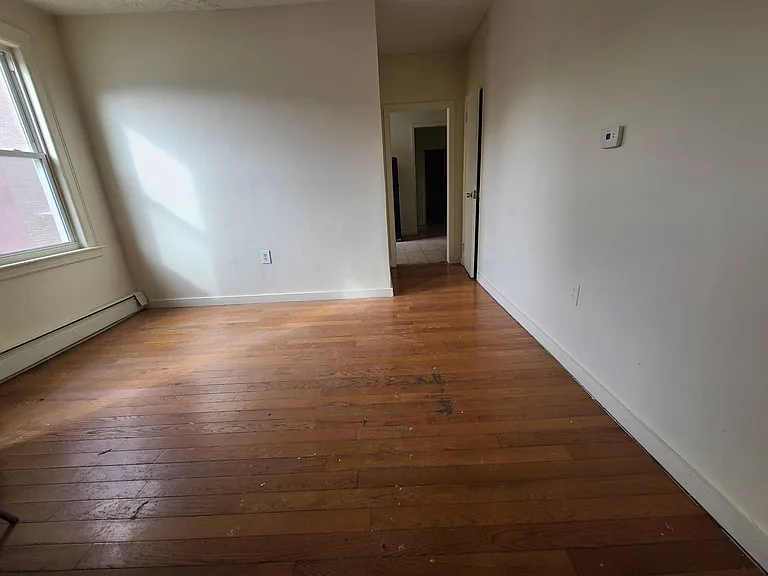 256 Mather St #1B — Photo 2
