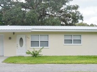 350 N Hickory St, Labelle, FL 33935