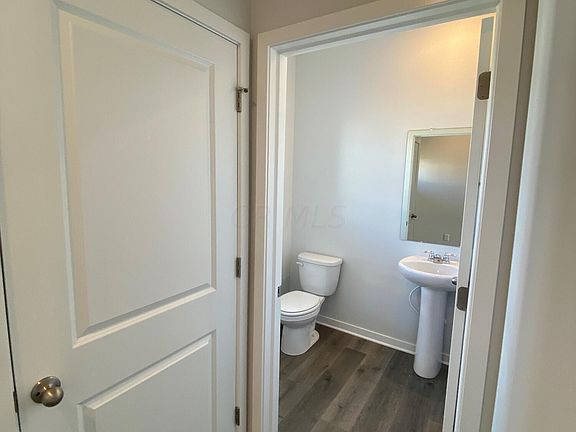 4th image of 4281 Holstein Dr