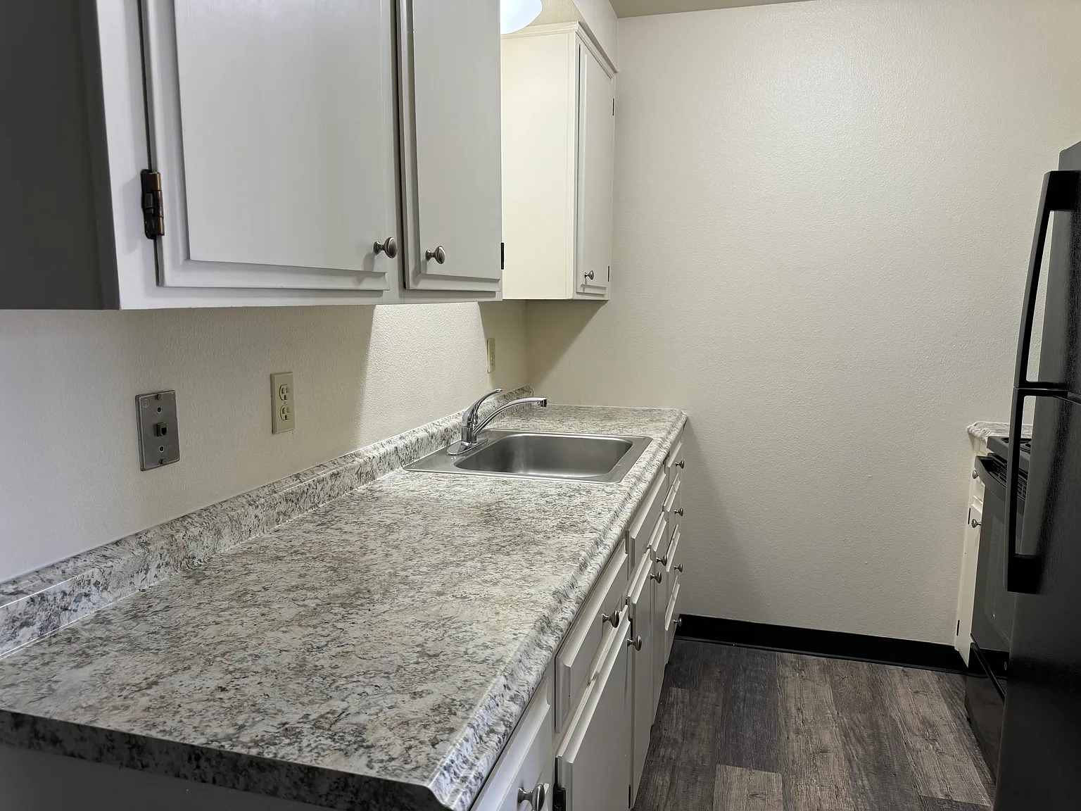 Middle Grove Apartments — Photo 4