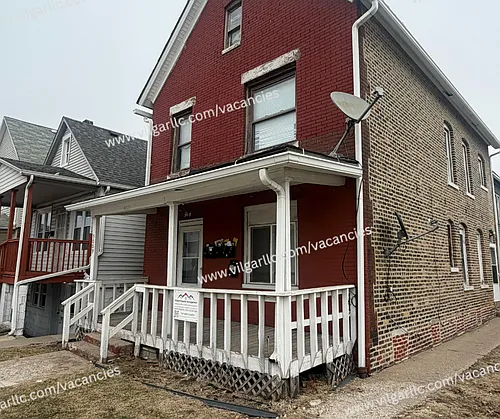 5009 Magoun Ave Photo 1