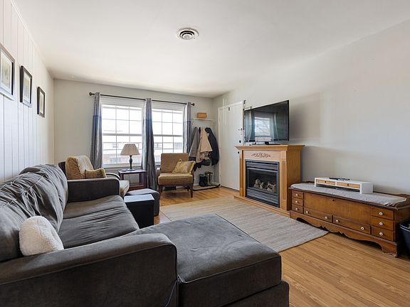 2nd image of 217 Washington Sq APT D