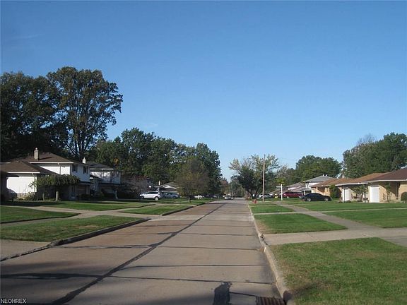 5th image of 837 E Decker Dr
