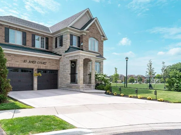 85 Aird Ct, Milton, ON L9T 8B6