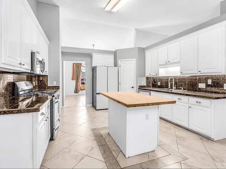 1764 Condor Dr — Photo 36