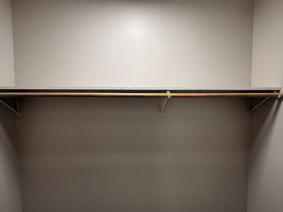 4th image of 1048 Shadow Ridge Ave
