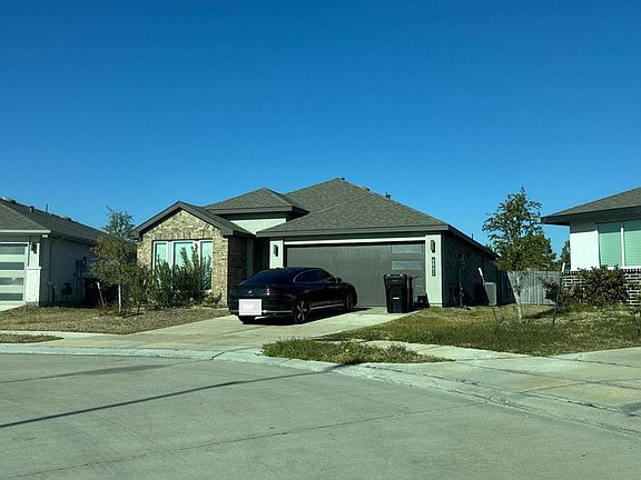 2nd image of 6802 Fleetwood Crescent Way