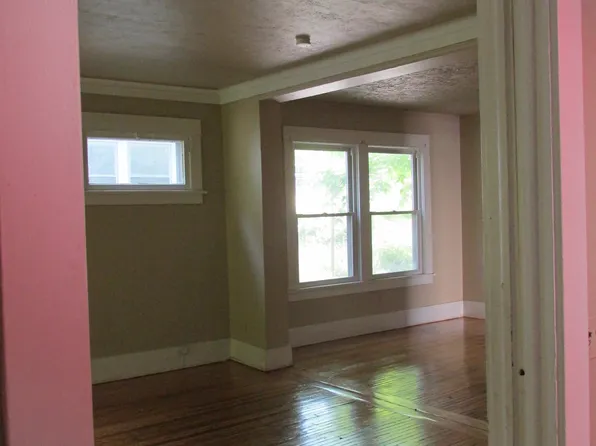 548 Arnett Blvd, Rochester, NY 14619