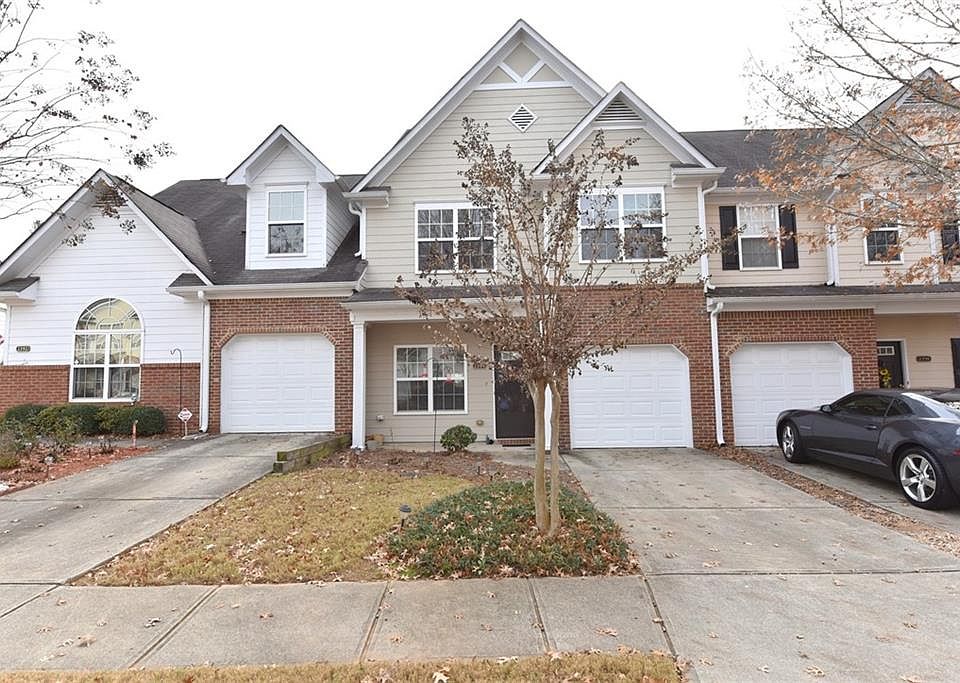 1st image of 2394 Suwanee Pointe Dr