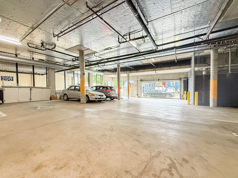 5200 Roosevelt Way NE #302 — Photo 17