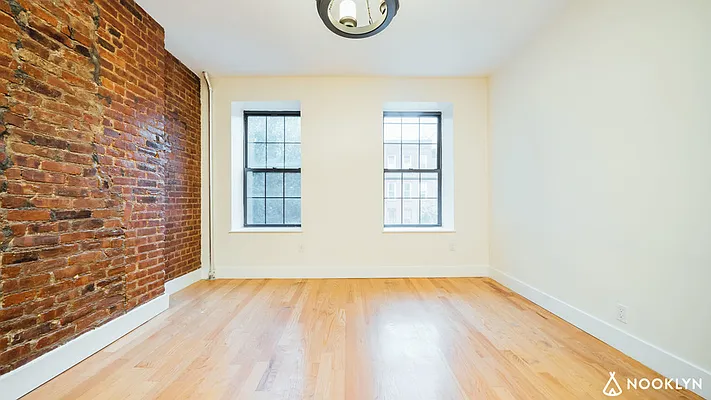 Rented by Nooklyn NYC LLC | media 7