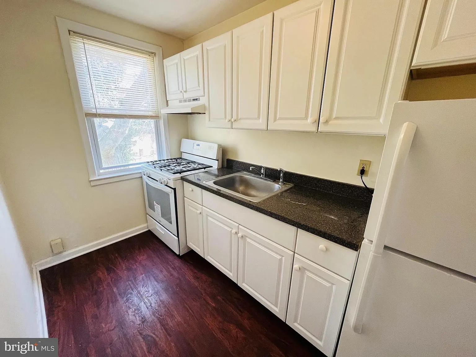 1 bed, 650 sqft, $1,195 — Photo 3