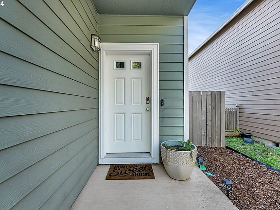 4th image of 7426 NE 59th St