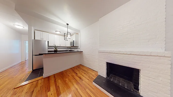 Rented by Bond New York | media 3