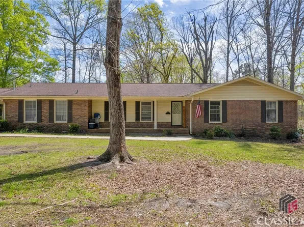 1322 Deer Lane, Elberton, GA 30635