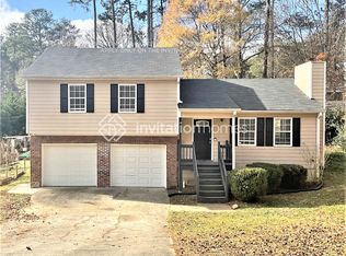 4998 Hunters Cove Dr, Acworth, GA 30101