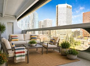 221 N 6th Ave SE #906, Calgary, AB T2G4Z9