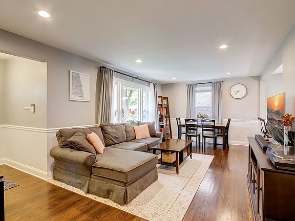 2nd image of 3849 Dobson St