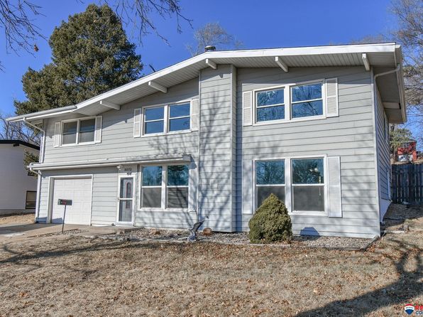 8072 Grand Ave, Omaha, NE 68134