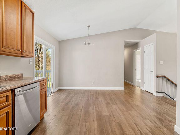5th image of 2618 Liberty Hill Dr