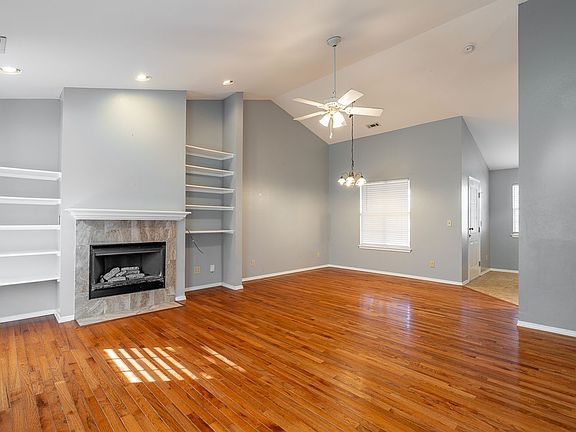 4th image of 3492 W Essex Dr