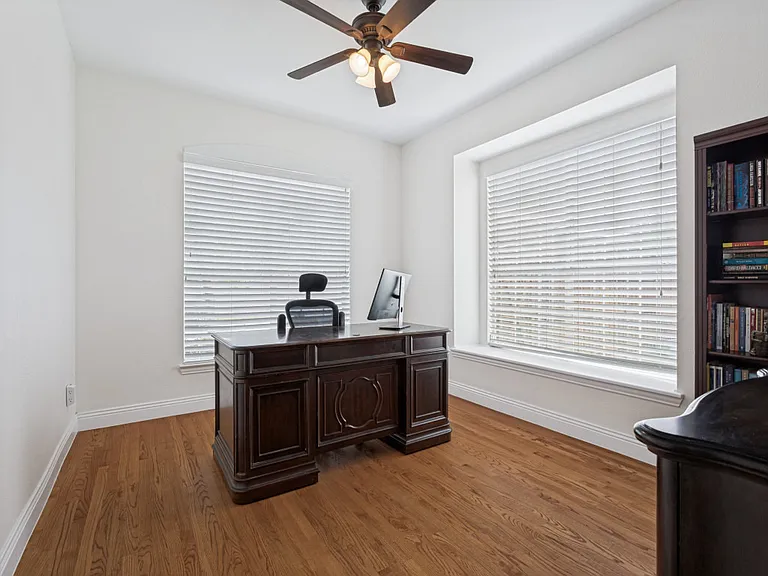 729 Driftwood Dr — Photo 15