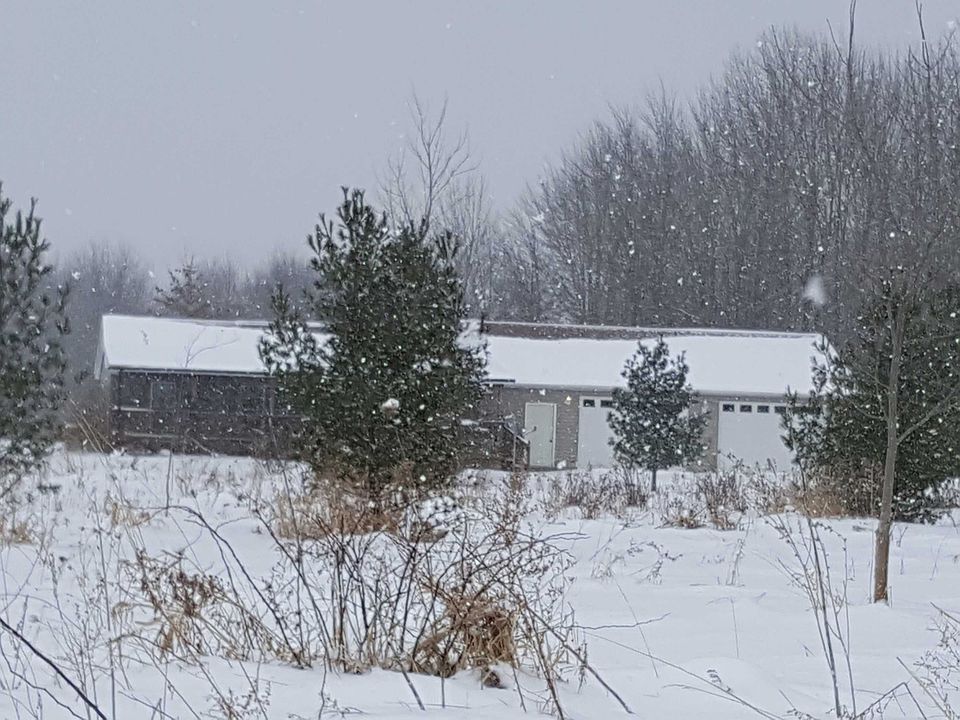 2nd image of 1162 Jones Rd
