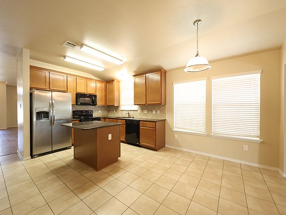 5th image of 5206 Lions Gate Ln