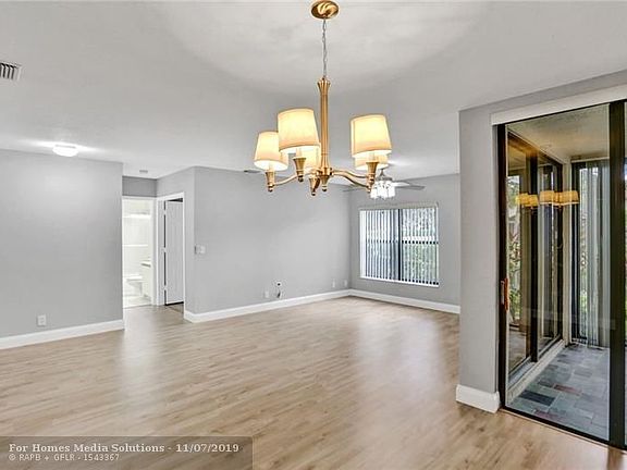 4th image of 4671 Carambola Cir N #2752