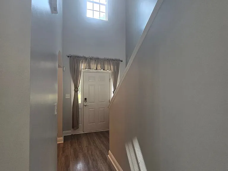 5944 Kindley Dr — Photo 2