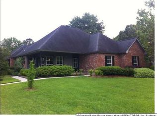 39293 David Dr, Prairieville, LA 70769