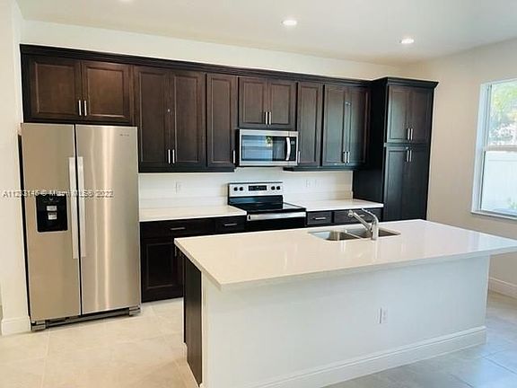 2nd image of 560 Parsons Way #560