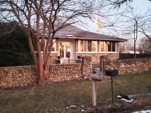 126 Capitol St, Cotter, AR 72626