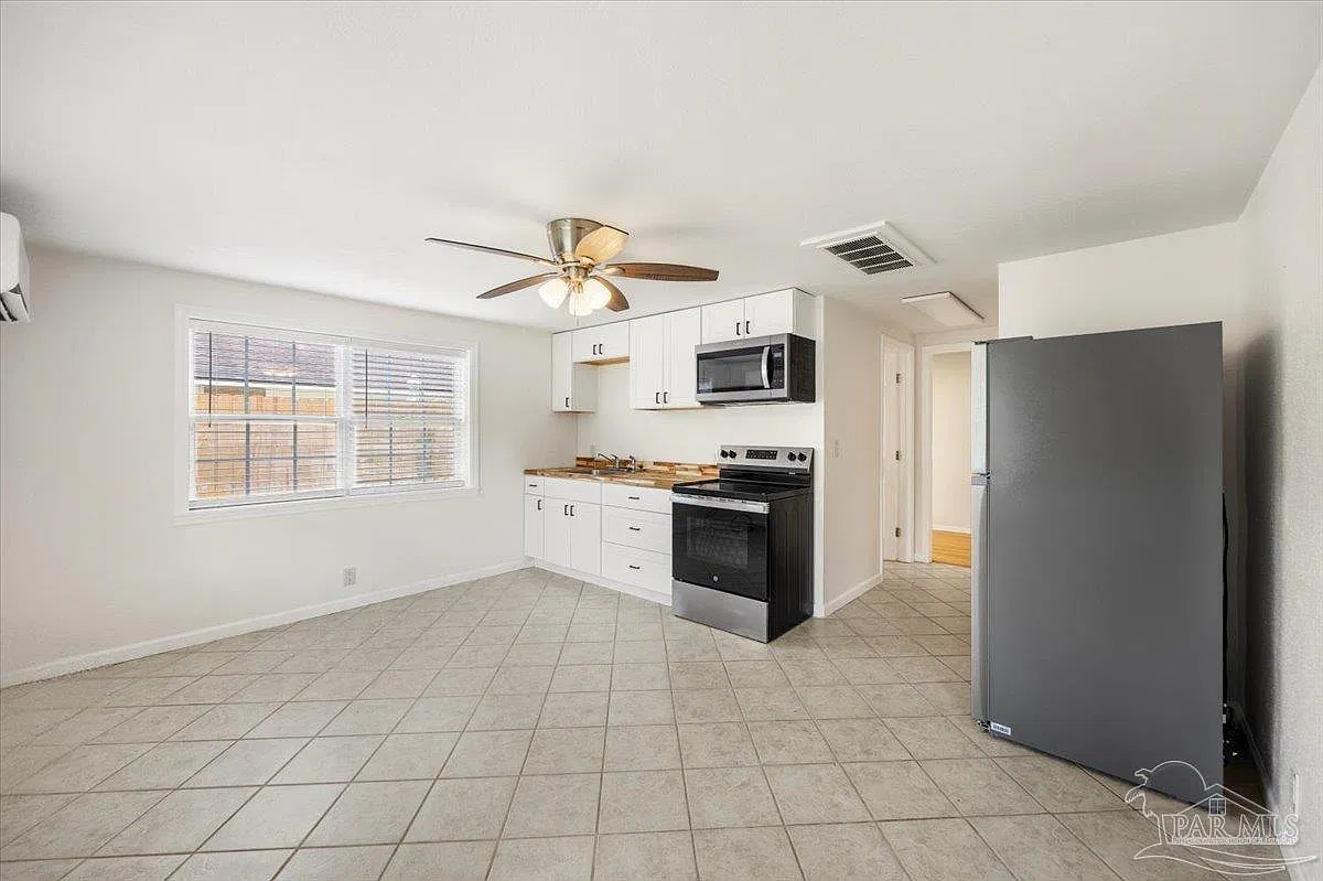 1 bed, 570 sqft, $1,100 — Photo 2