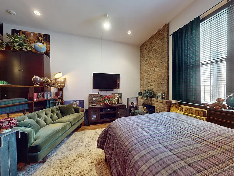 46 W 85th St #1-C — Photo 7