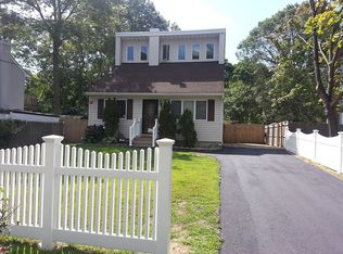 74 Coventry Ave, Mastic, NY 11950