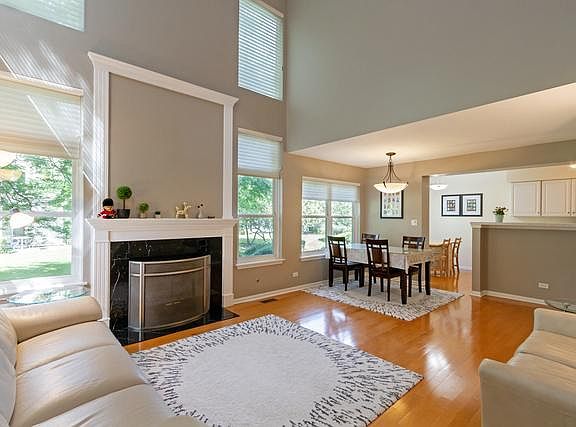 2nd image of 348 S Lancelot Ln