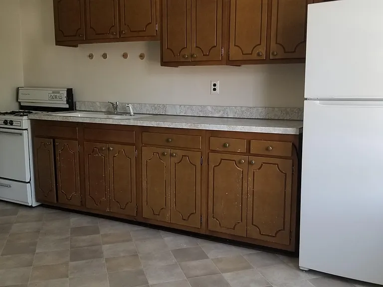 683 Avenue E #2 — Photo 3