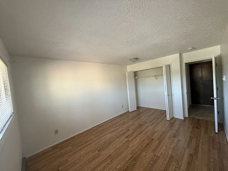 401 Madrona Ave SE #5 — Photo 10