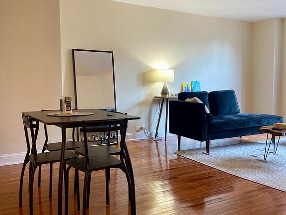 4th image of 777 N Michigan Ave APT 2308