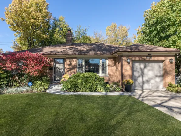 240 E Sibley St, Park Ridge, IL 60068