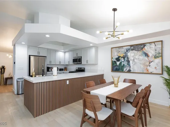 9762 Silver Dusk Ct, Las Vegas, NV 89183