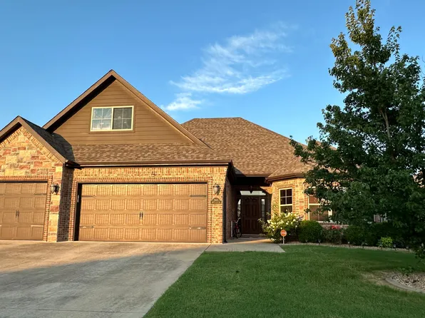 3905 SW Layton Rd, Bentonville, AR 72712