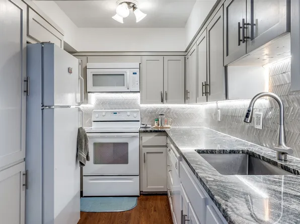 4811 Skillman St APT 111, Dallas, TX 75206
