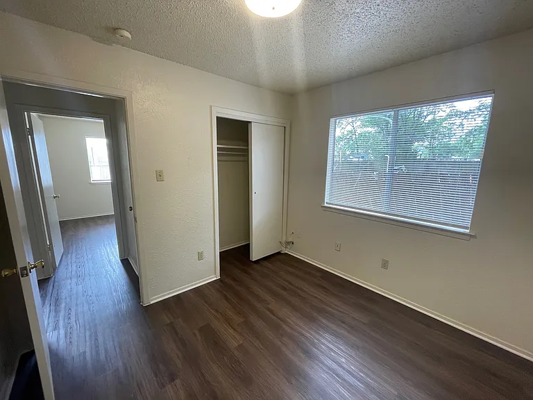 7603 Woodstone Cv #B — Photo 18