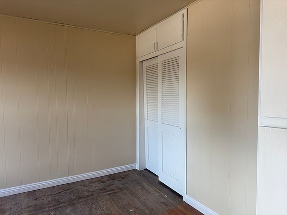 2nd image of 706 N Eucalyptus Ave